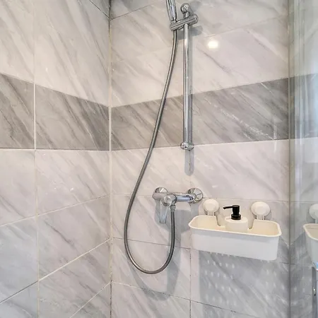 Le Erve-350m Plage-wifi Clim-vca * קאן